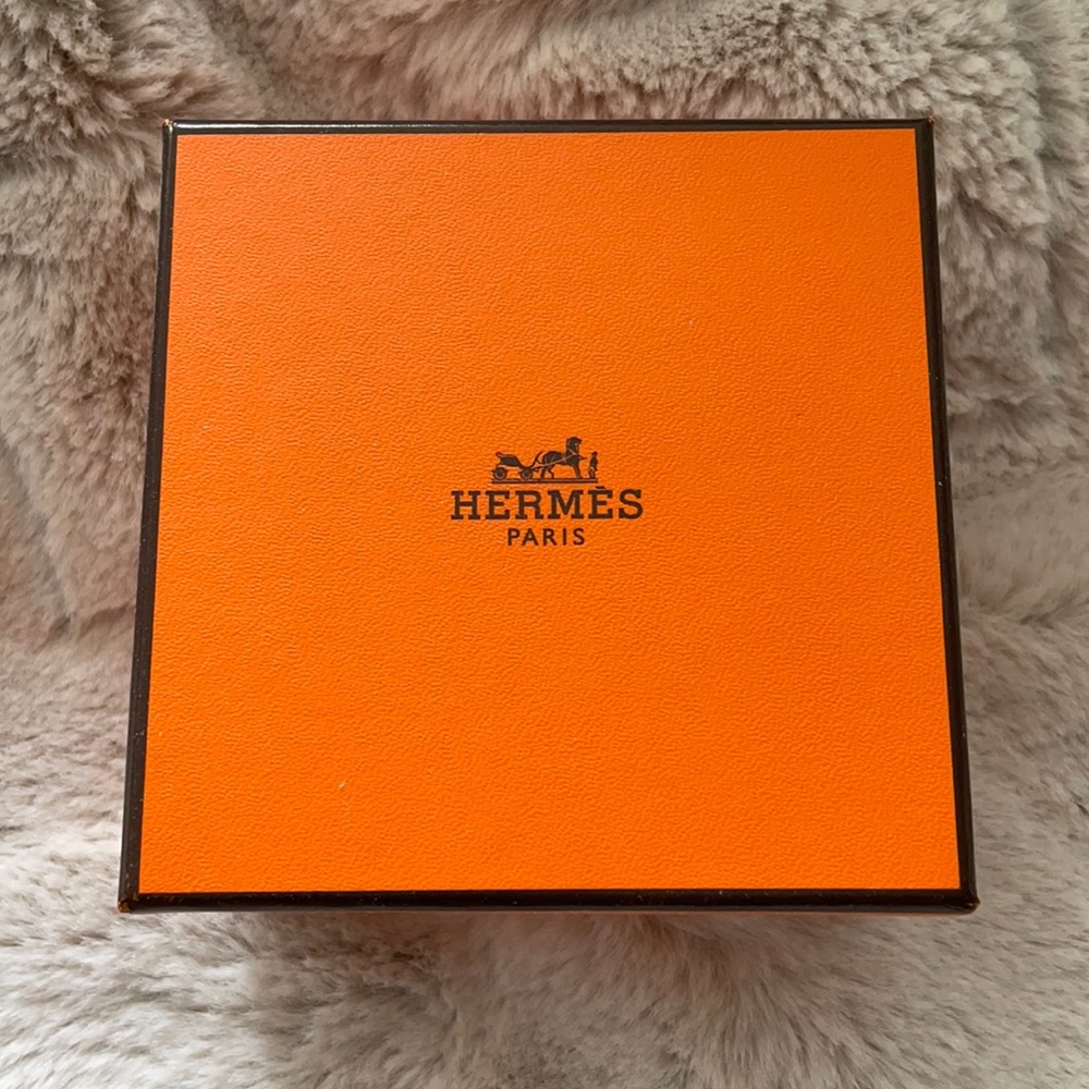Hermès leather bracelet